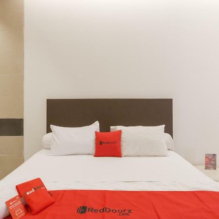 Reddoorz Plus @ Demangan Gejayan Pakualaman Exterior foto