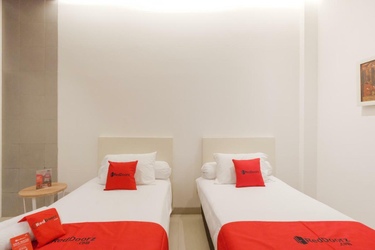 Reddoorz Plus @ Demangan Gejayan Pakualaman Exterior foto